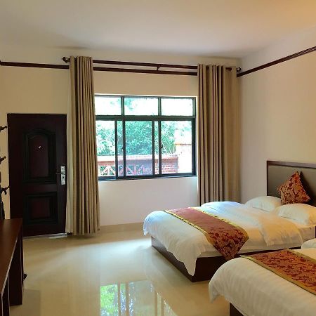 Yangshuo Mountain Top Retreat Экстерьер фото