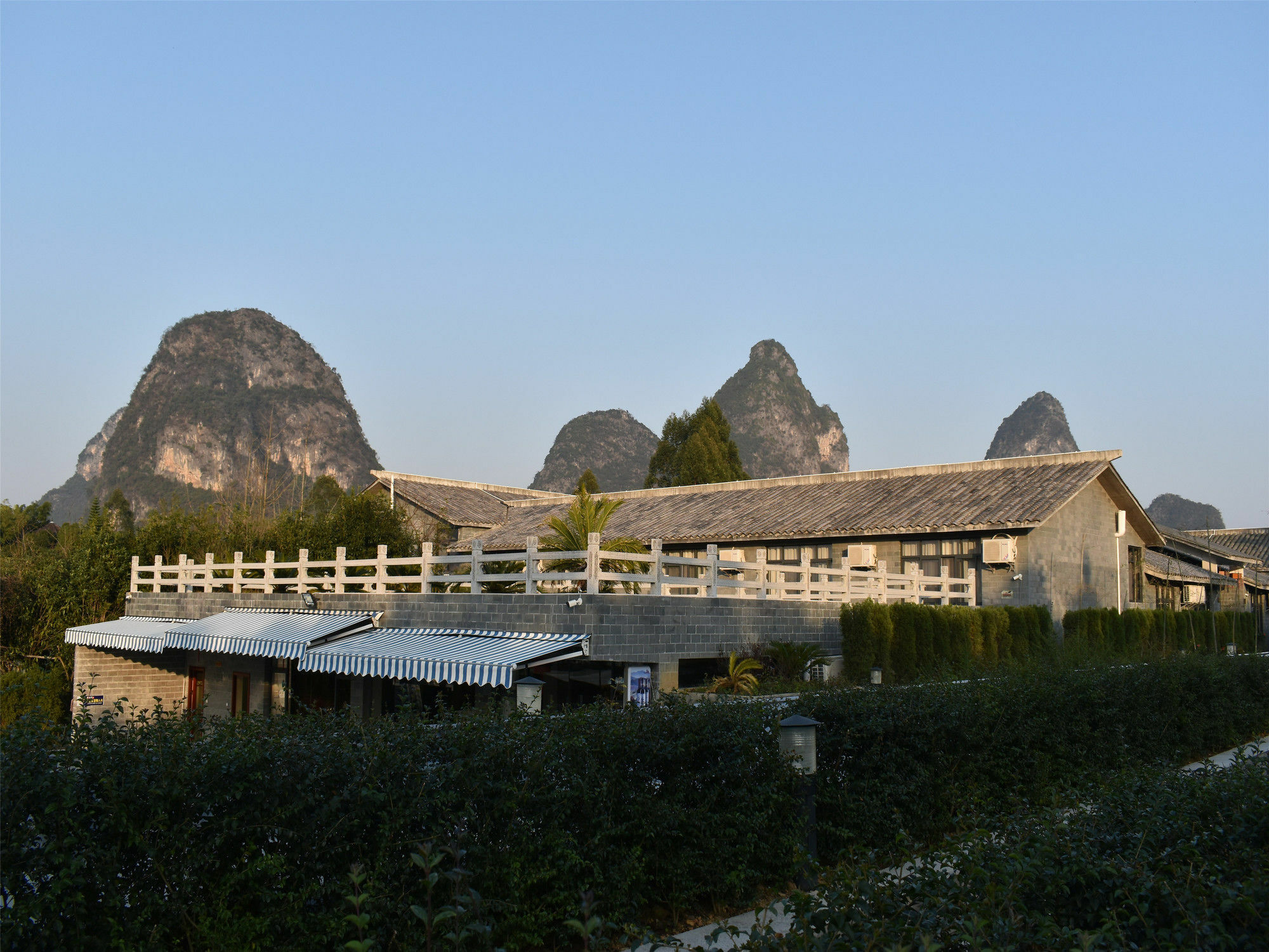 Yangshuo Mountain Top Retreat Экстерьер фото
